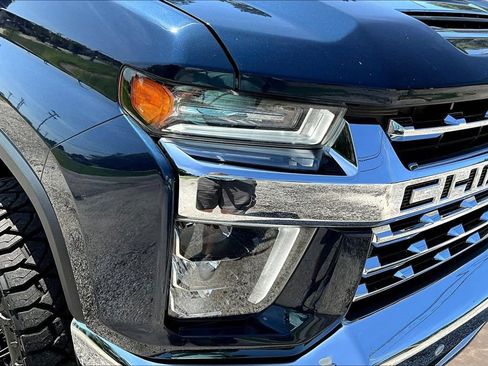 Used 2023 Chevrolet Silverado 3500 LTZ AWD/4WD image 35