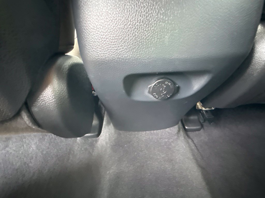 Used 2017 Hyundai Santa Fe Sport FWD image 23