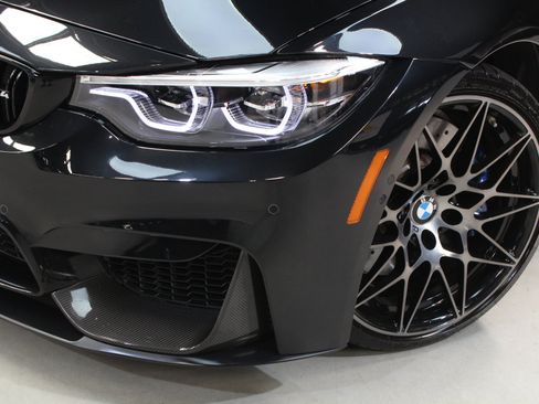 Used 2018 BMW M4 Coupe w/ Competition Package RWD image 25