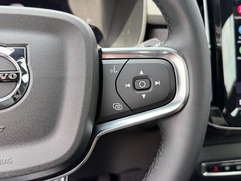 Certified 2023 Volvo C40 P8 Recharge Ultimate AWD/4WD image 19
