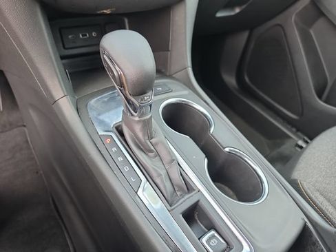 Used 2022 Chevrolet Equinox LT FWD image 31