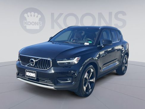 Used 2019 Volvo XC40 T5 Inscription image 1