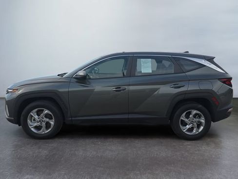 Used 2023 Hyundai Tucson SE AWD/4WD image 2