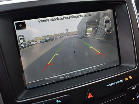 Used 2019 Ford Explorer Platinum image 26