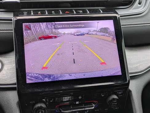 Used 2024 Jeep Grand Cherokee L Limited w/ Black Appearance Package image 12