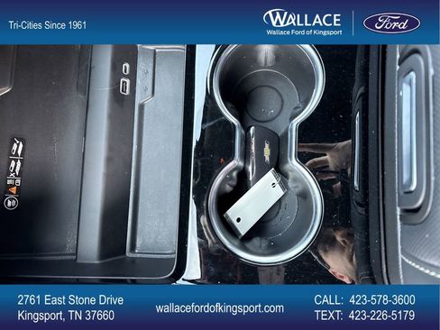 Used 2025 Chevrolet Suburban Premier image 38