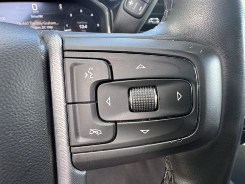 Used 2025 GMC Sierra 1500 SLT AWD/4WD image 33