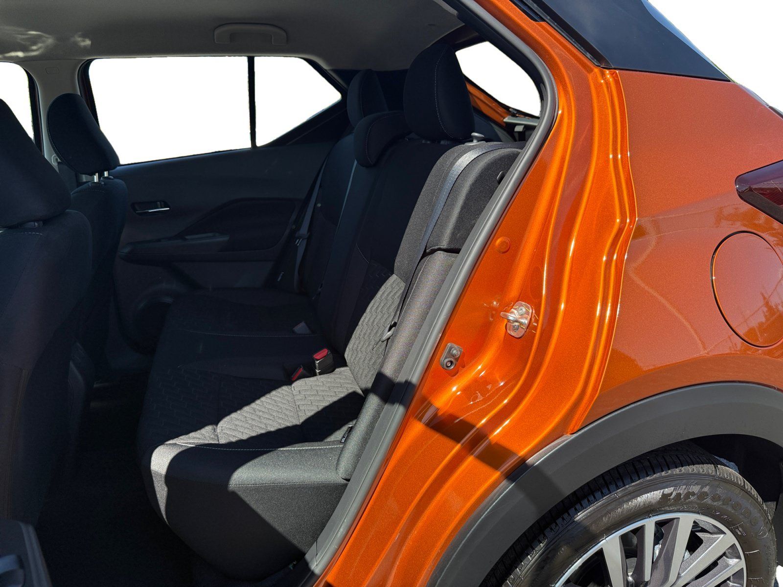 Used 2024 Nissan Kicks SV FWD image 16