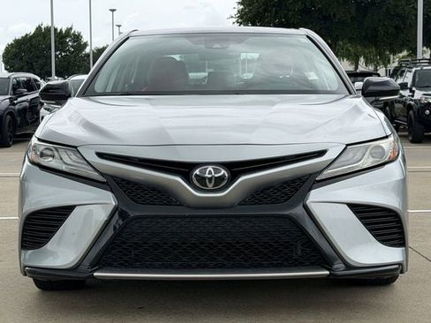 Used 2019 Toyota Camry XSE FWD image 8