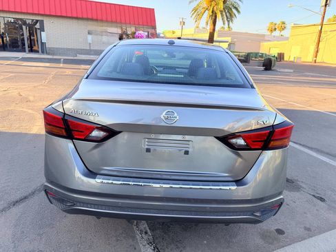 Used 2022 Nissan Altima 2.5 SV FWD image 6