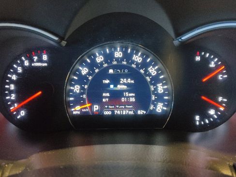 Used 2015 Kia Sorento SX image 23