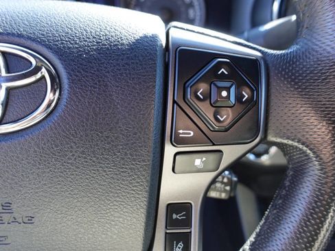 Used 2020 Toyota Tacoma TRD Sport image 44