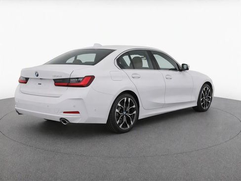 Used 2025 BMW 330i Sedan RWD image 3