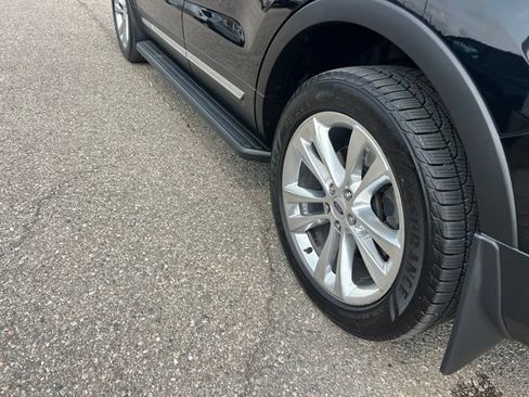 Certified 2018 Ford Explorer Limited w/ Equipment Group 301A AWD/4WD image 31