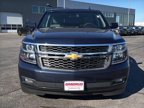 Used 2017 Chevrolet Suburban LT AWD/4WD image 3