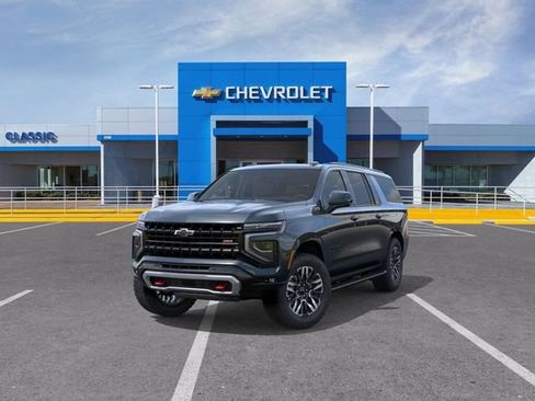 New 2026 Chevrolet Suburban Z71 w/ Comfort Package image 8