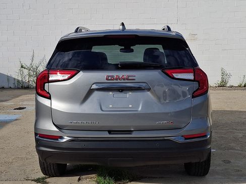 Used 2024 GMC Terrain AT4 w/ Tech Package AWD/4WD image 6