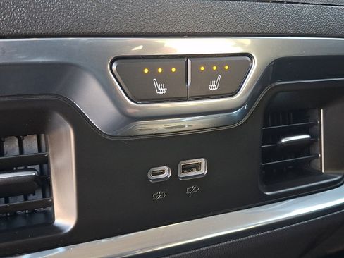 Used 2023 GMC Sierra 1500 SLT w/ SLT Premium Package image 11