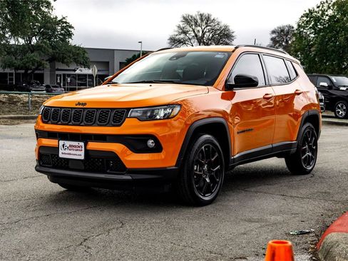 New 2026 Jeep Compass Latitude image 6