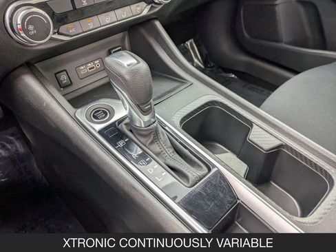 Used 2024 Nissan Sentra SV FWD image 16