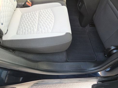 Certified 2021 Chevrolet Equinox LS image 18