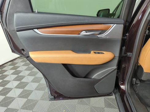 Used 2021 Cadillac XT5 Premium Luxury FWD image 29