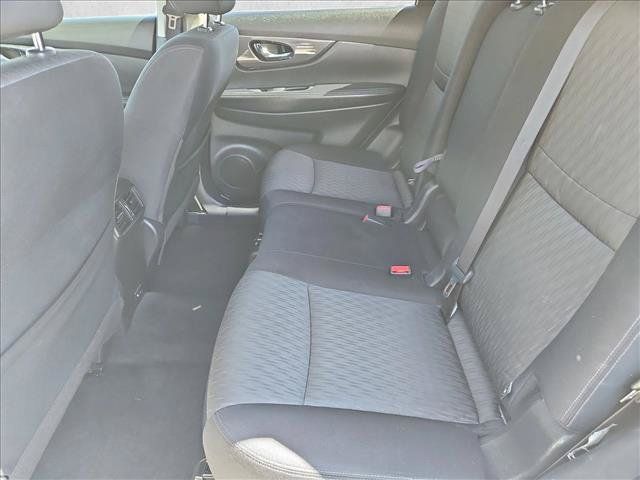 Used 2020 Nissan Rogue SV w/ Premium Package FWD image 26