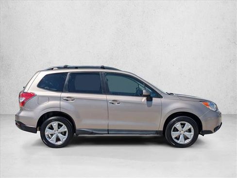 Used 2016 Subaru Forester 2.5i Premium w/ All-Weather Package image 4