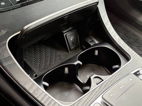 Used 2021 Mercedes-Benz GLC 63 AMG 4MATIC image 28