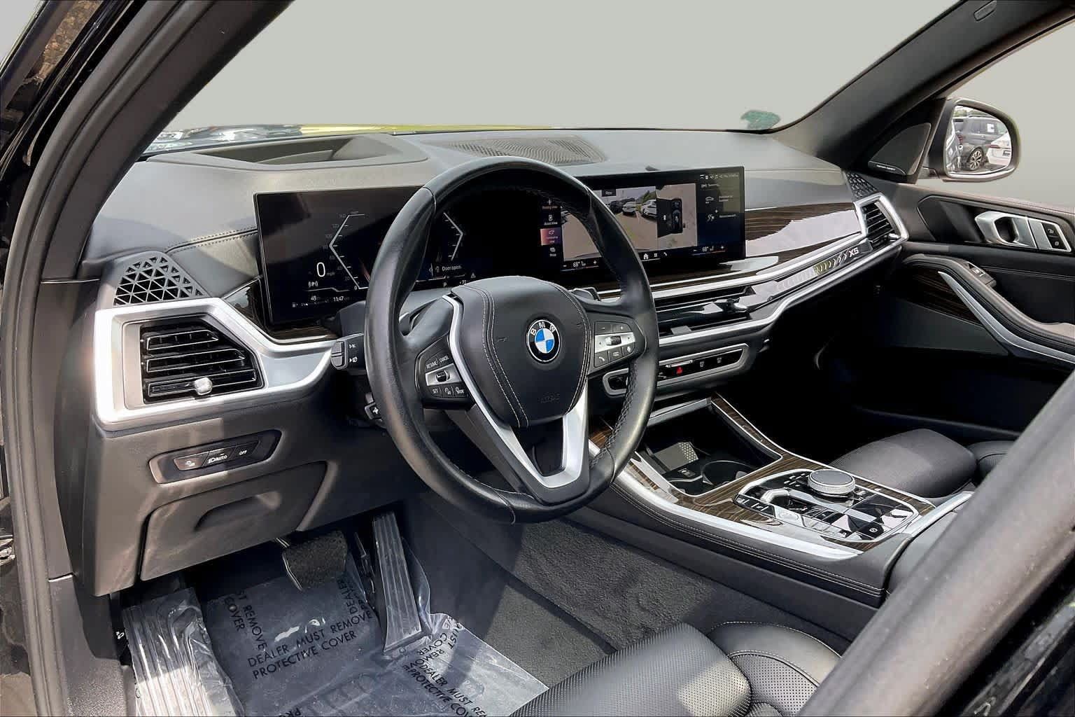 Used 2024 BMW X5 xDrive40i w/ Premium Package AWD/4WD image 17