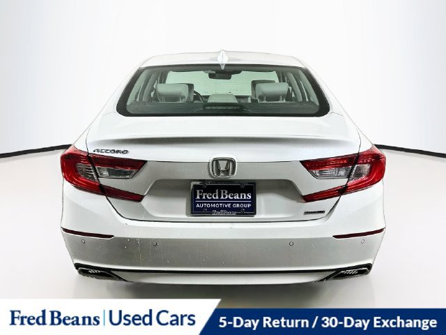 Used 2018 Honda Accord Touring image 7
