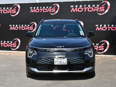 Used 2025 Kia Niro Wind FWD image 2
