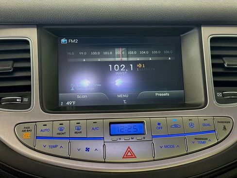 Used 2014 Hyundai Genesis 5.0 R-Spec image 19