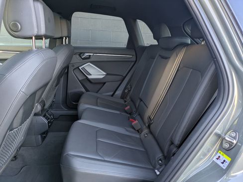 Used 2022 Audi Q3 2.0T Premium image 23