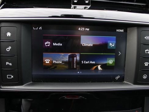 Used 2018 Jaguar F-PACE Prestige image 25