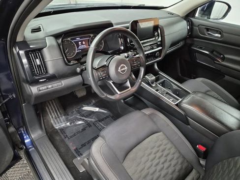 Certified 2022 Nissan Pathfinder SV FWD image 19