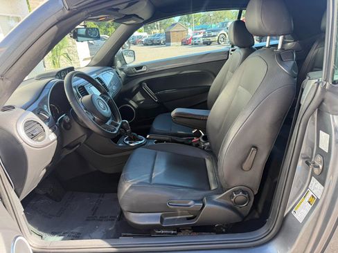 Used 2013 Volkswagen Beetle TDI FWD image 24