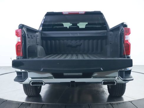 Used 2024 Chevrolet Silverado 1500 LT w/ Z71 Off-Road Package AWD/4WD image 16