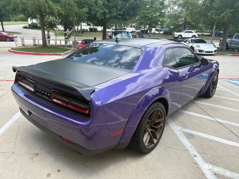 Used 2023 Dodge Challenger SRT Hellcat RWD image 4
