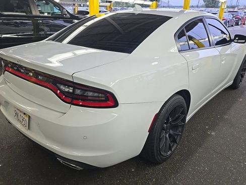 Used 2023 Dodge Charger SXT w/ Cold Weather Package RWD image 2