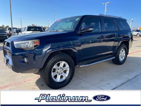 Used 2017 Toyota 4Runner SR5 Premium image 1