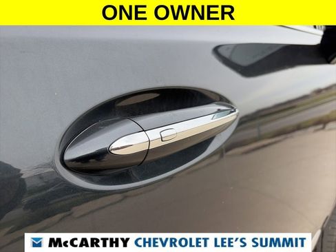 Used 2021 Buick Enclave Essence image 25