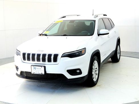 Used 2019 Jeep Cherokee Latitude w/ Popular Appearance Group image 2