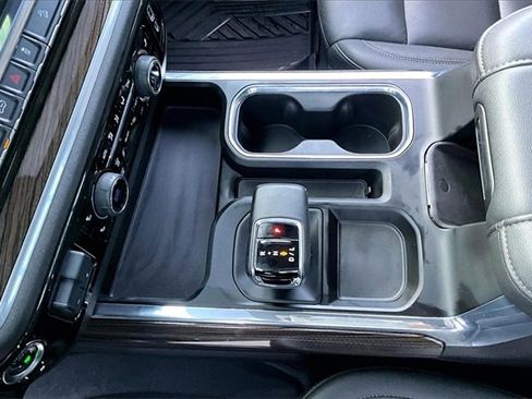 Used 2025 Chevrolet Silverado 1500 LT Trail Boss w/ Convenience Package II image 19