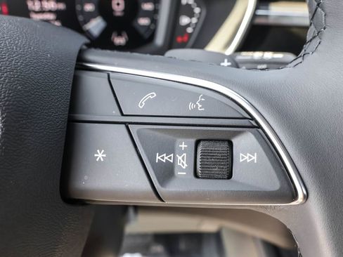 Used 2024 Audi Q3 2.0T Premium w/ Convenience Package image 35