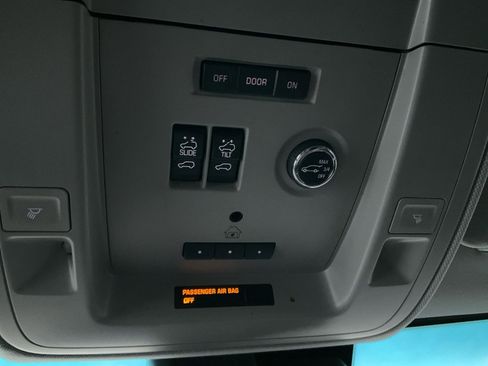 Used 2017 Chevrolet Tahoe LT image 25