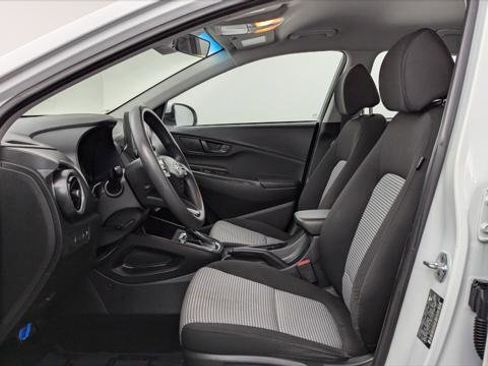 Used 2023 Hyundai Kona SE image 14