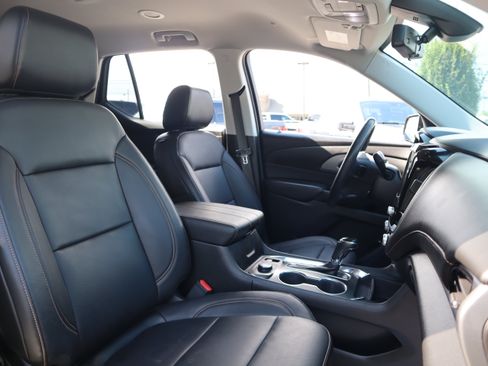 Used 2019 Chevrolet Traverse LT w/ LT Premium Package FWD image 33