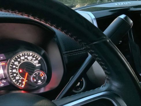 Used 2019 RAM 2500 Laramie image 15