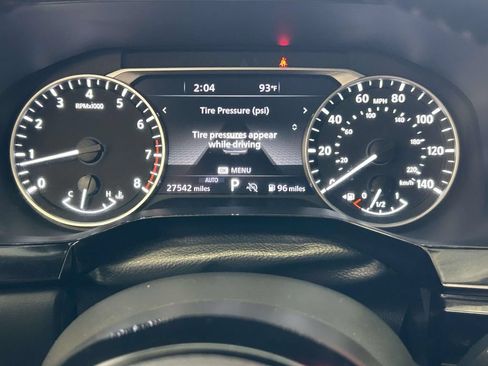 Used 2025 Nissan Pathfinder SL AWD/4WD image 25